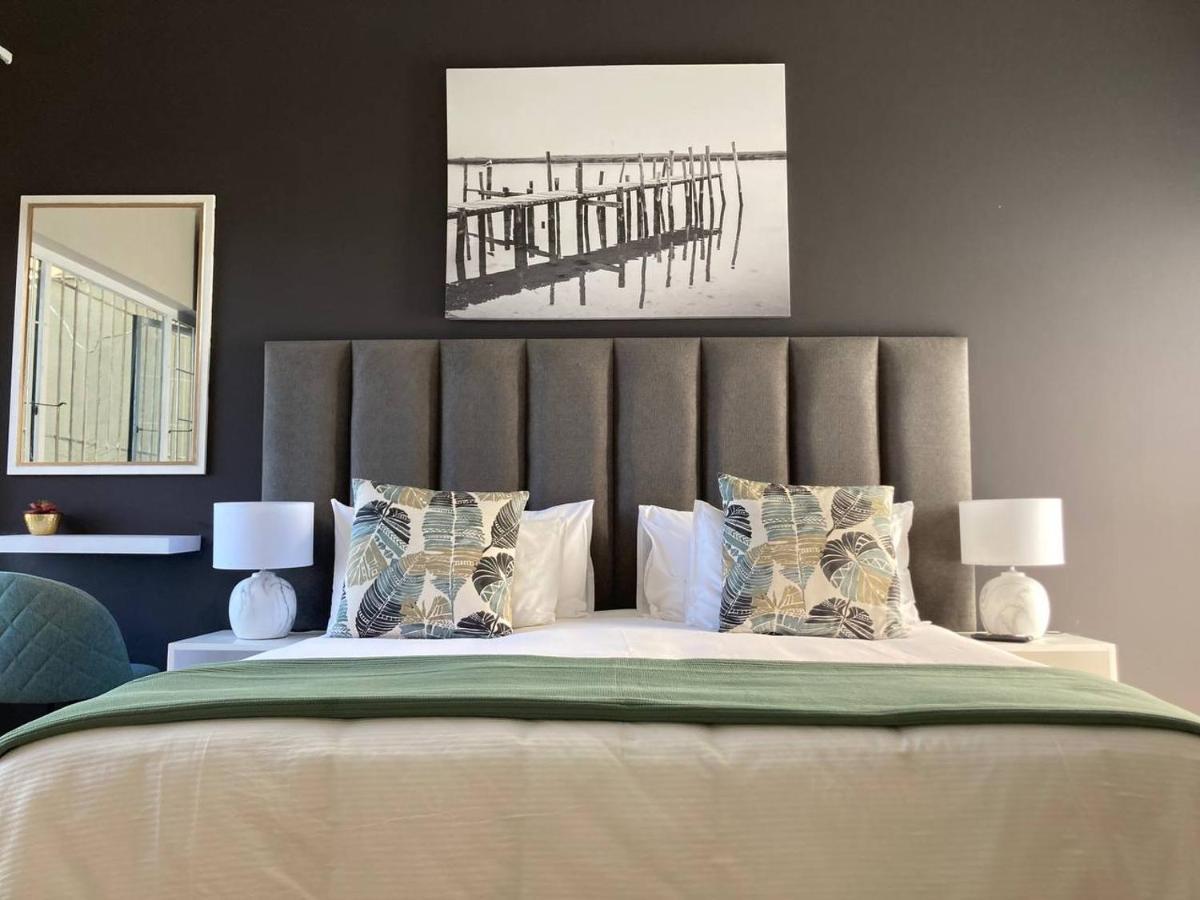 Ocean Rocks Villa, Umhlanga Durban Esterno foto
