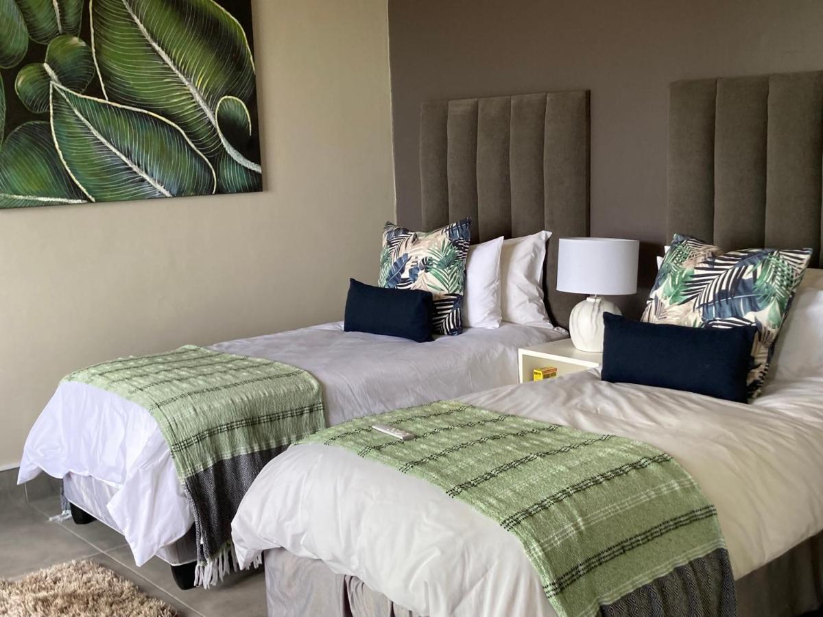 Ocean Rocks Villa, Umhlanga Durban Esterno foto