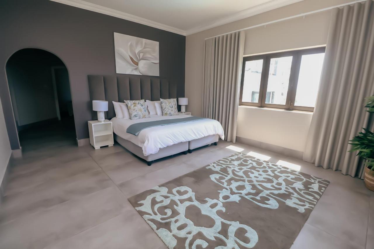 Ocean Rocks Villa, Umhlanga Durban Esterno foto