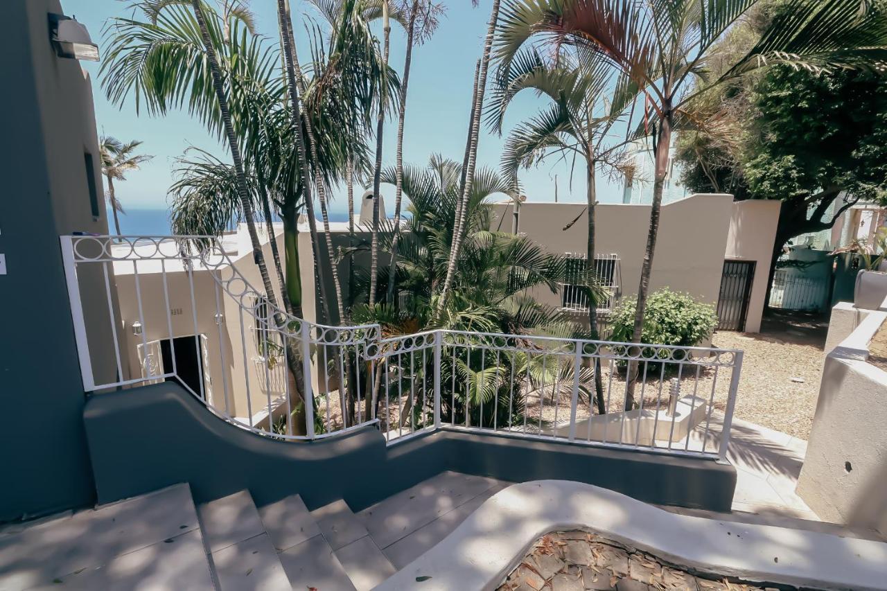 Ocean Rocks Villa, Umhlanga Durban Esterno foto