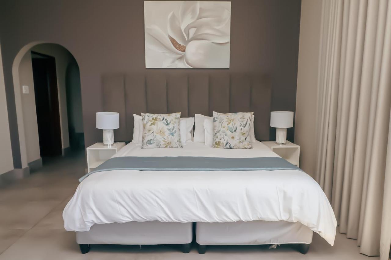Ocean Rocks Villa, Umhlanga Durban Esterno foto